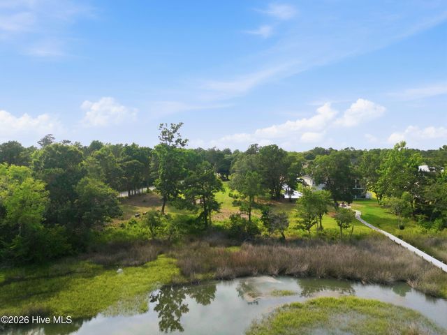 26 Crane Pointe, Hampstead, NC 28443