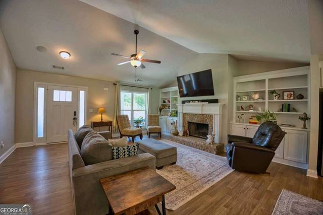 186 Kinsley Way, Statham, GA 30666