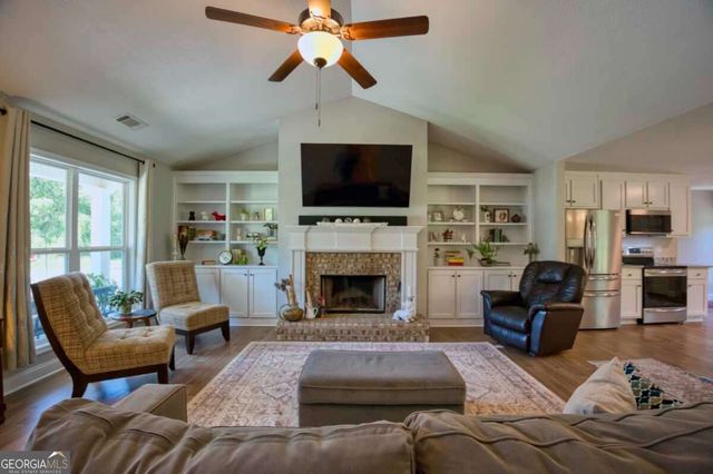186 Kinsley Way, Statham, GA 30666