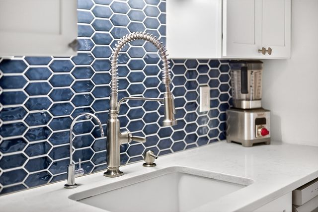 24 Surrey Lane, Sandwich, MA 02563