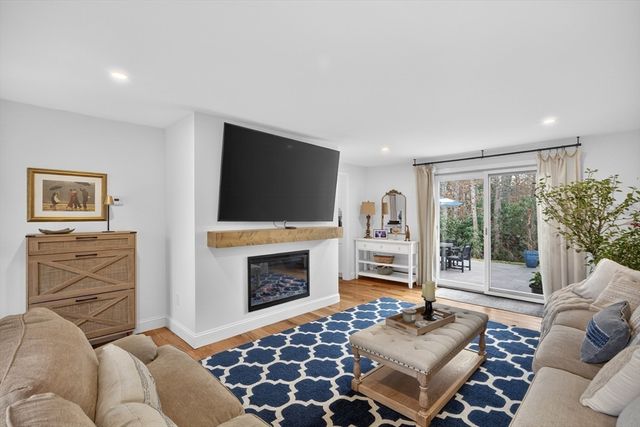 24 Surrey Lane, Sandwich, MA 02563