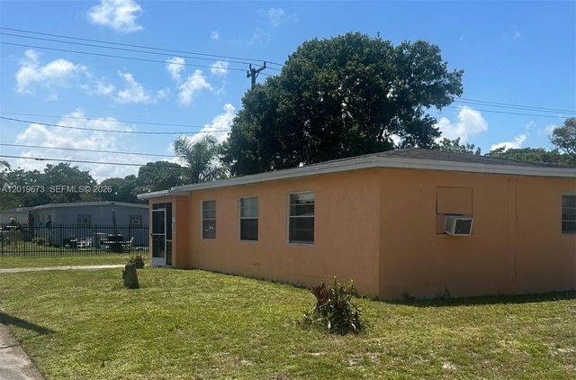 2925 NW 5th St, Fort Lauderdale, FL 33311