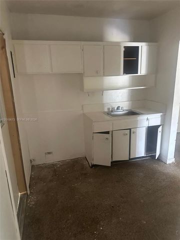 2925 NW 5th St, Fort Lauderdale, FL 33311