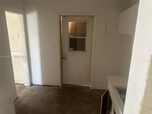 2925 NW 5th St, Fort Lauderdale, FL 33311