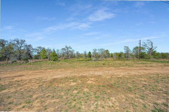 000 Leisure Lane LN, Cedar Creek, TX 78612