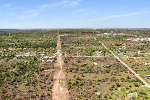 000 Leisure Lane LN, Cedar Creek, TX 78612