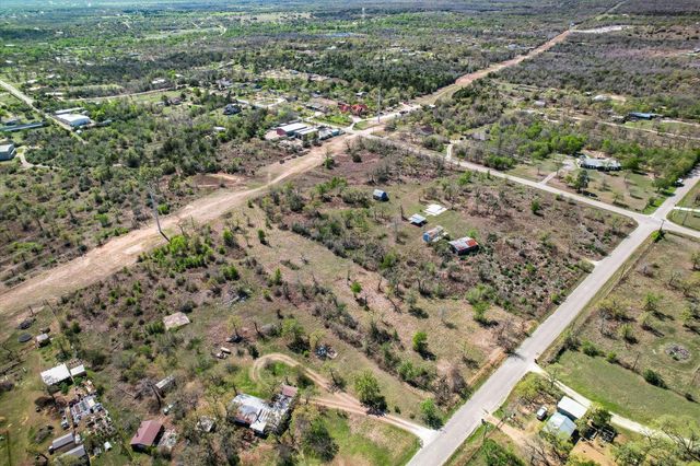 000 Leisure Lane LN, Cedar Creek, TX 78612