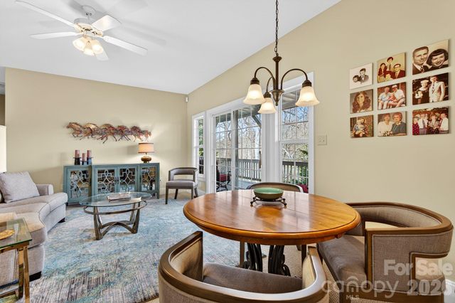 103 Trumpet Lane, Asheville, NC 28803