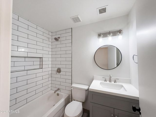 1114 S TIAGO Drive, Gilbert, AZ 85233