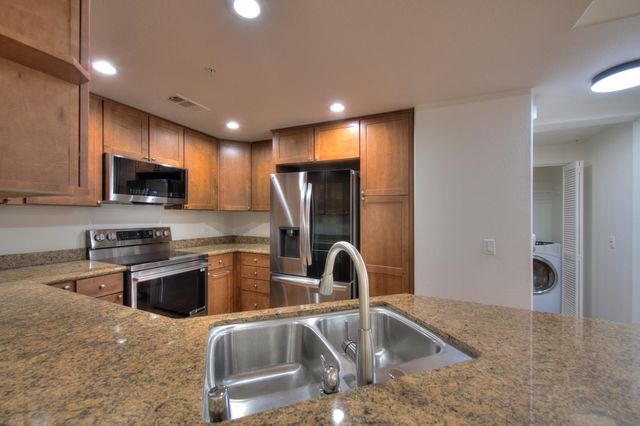 800 S Abel Street 219, Milpitas, CA 95035