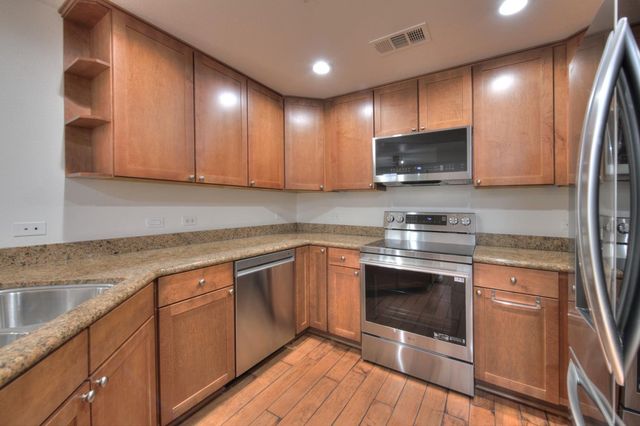 800 S Abel Street 219, Milpitas, CA 95035