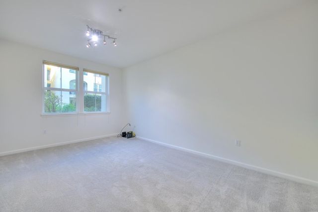 800 S Abel Street 219, Milpitas, CA 95035