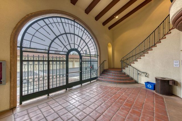 800 S Abel Street 219, Milpitas, CA 95035