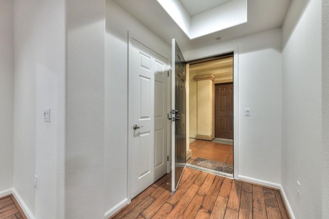 800 S Abel Street 219, Milpitas, CA 95035