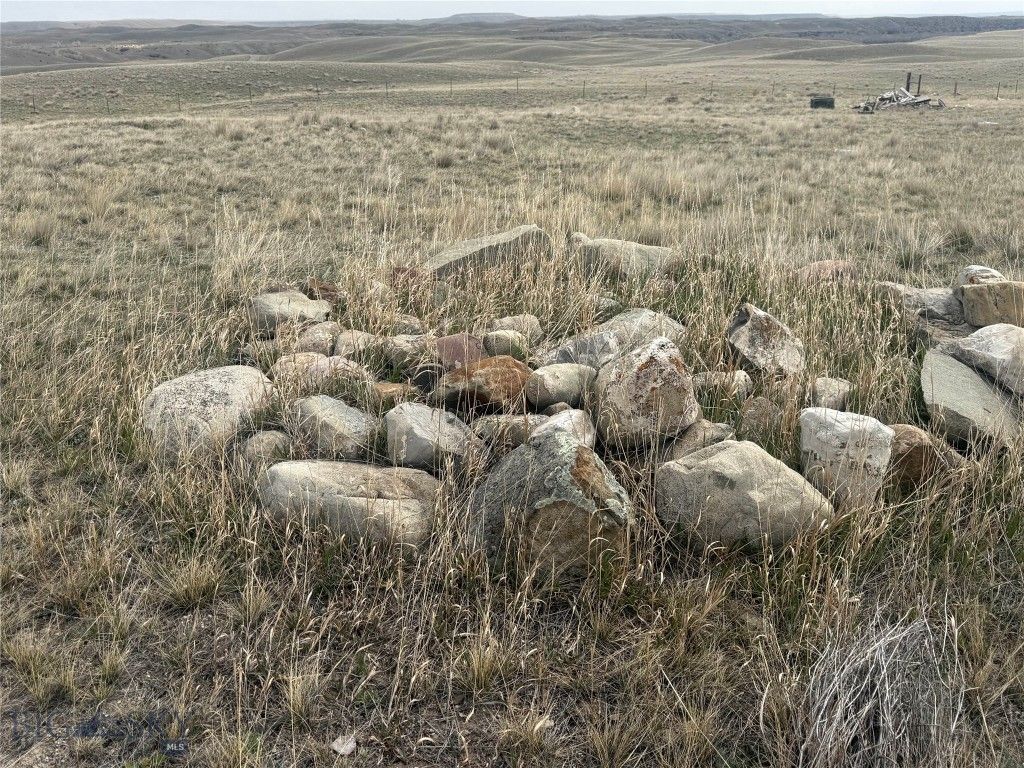 2273 E Pishkun Lane, Augusta, MT 59410 photo 10