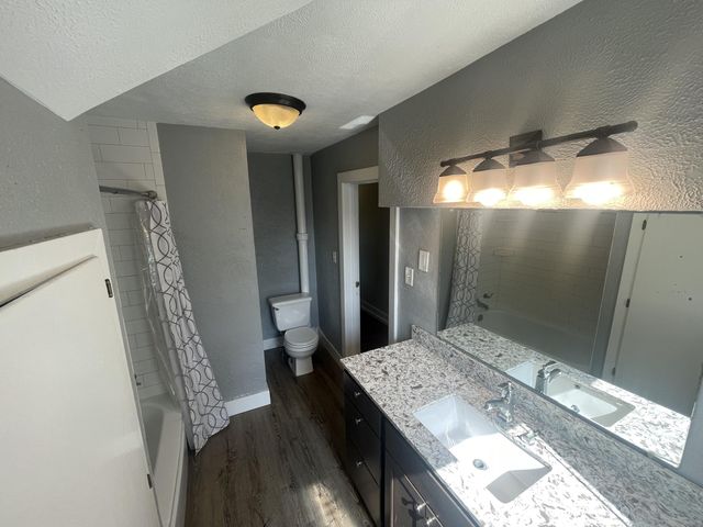 1534 Cedar Street NE, Grand Rapids, MI 49503