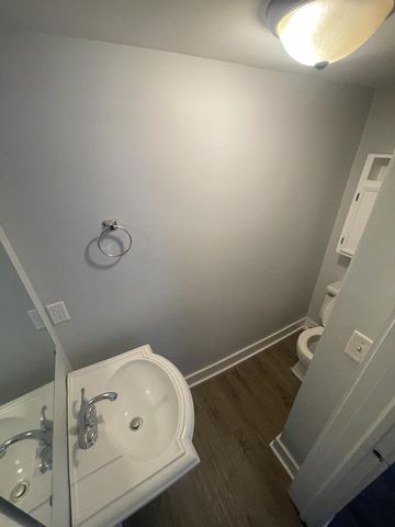 1534 Cedar Street NE, Grand Rapids, MI 49503