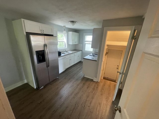1534 Cedar Street NE, Grand Rapids, MI 49503