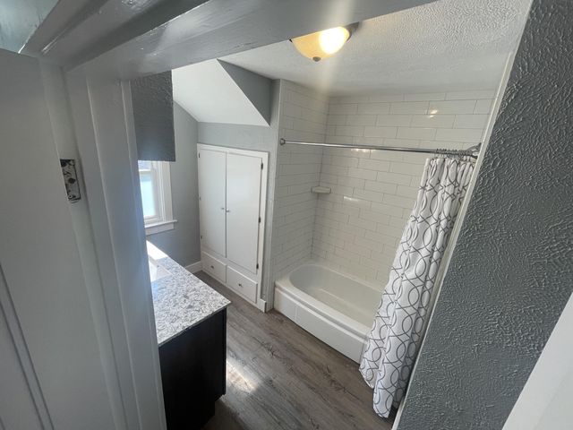 1534 Cedar Street NE, Grand Rapids, MI 49503