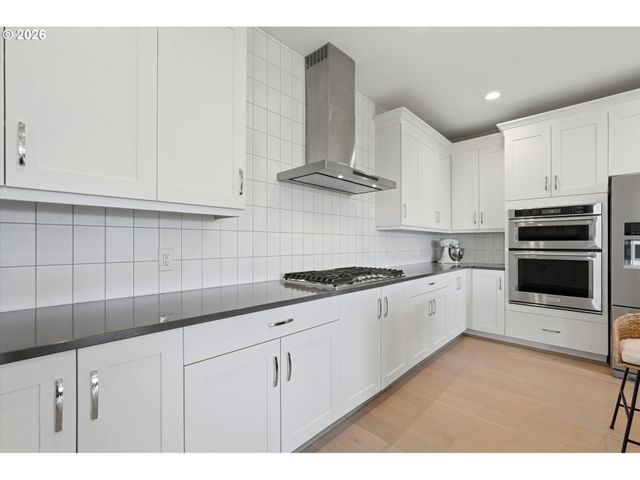 24450 Ne ROMAN Ln, Newberg, OR 97132