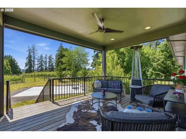 24450 Ne ROMAN Ln, Newberg, OR 97132