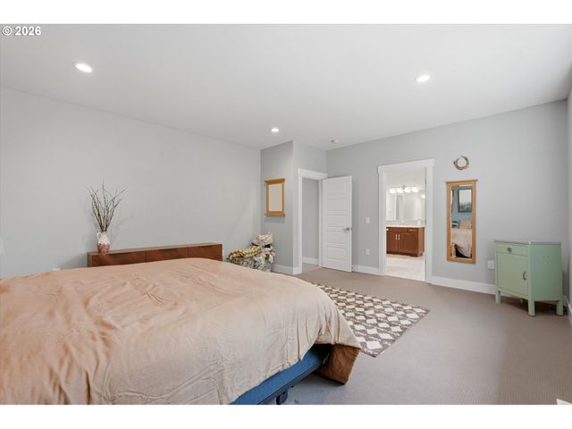 24450 Ne ROMAN Ln, Newberg, OR 97132