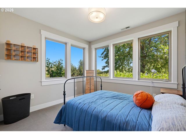 24450 Ne ROMAN Ln, Newberg, OR 97132