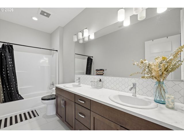 24450 Ne ROMAN Ln, Newberg, OR 97132
