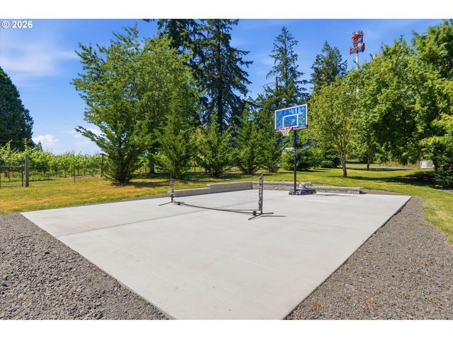24450 Ne ROMAN Ln, Newberg, OR 97132