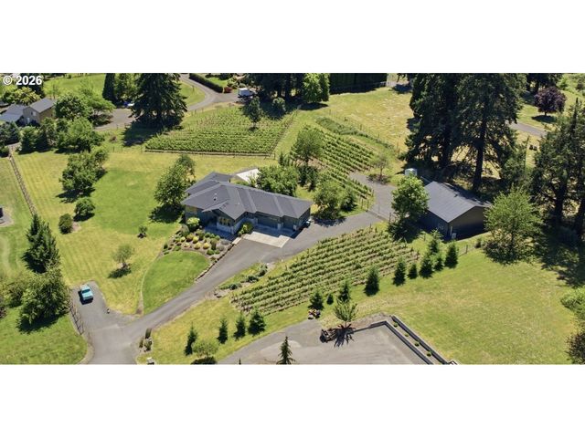 24450 Ne ROMAN Ln, Newberg, OR 97132