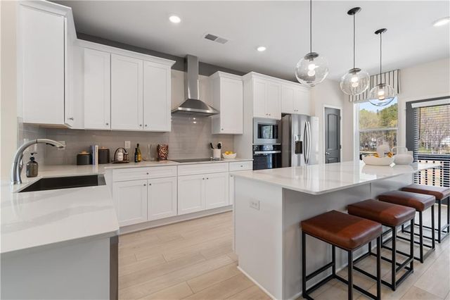 2812 Daybreak Lane, Newnan, GA 30265