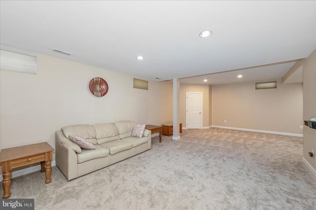 19116 STARKEY TER, Brookeville, MD 20833