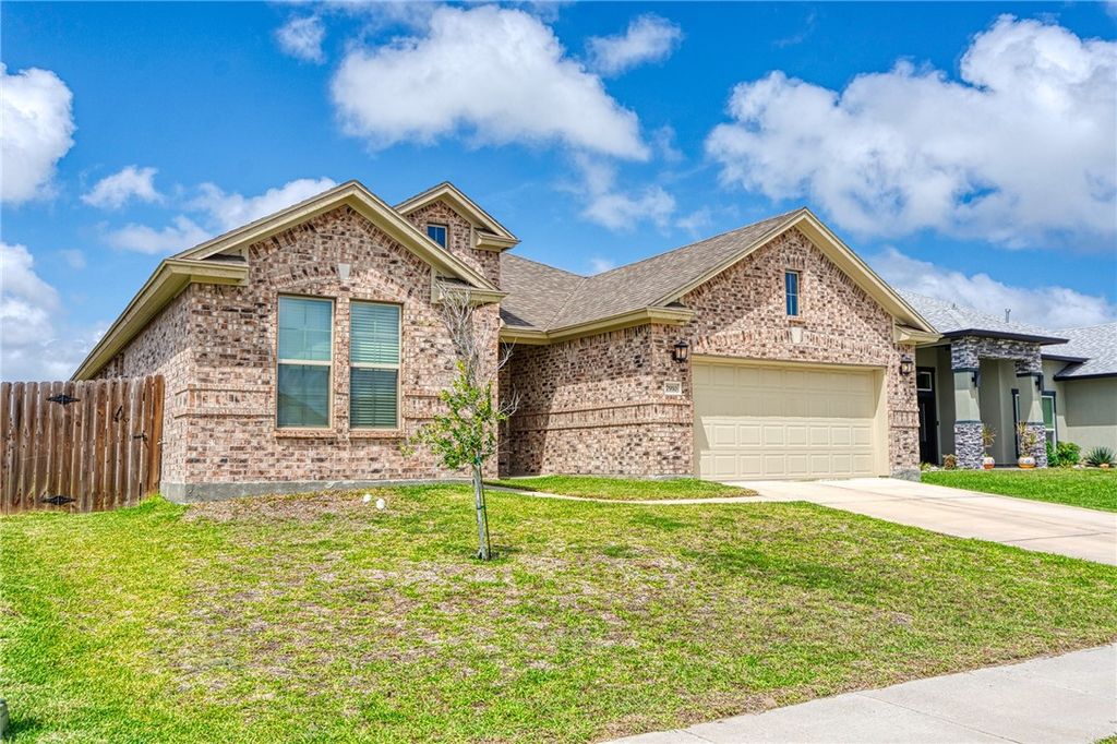 7910 Hulk Dr, Corpus Christi, TX 78414 — photo 3