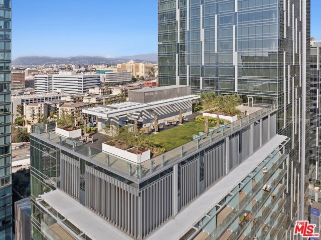 877 Francisco Street 1119, Los Angeles, CA 90017