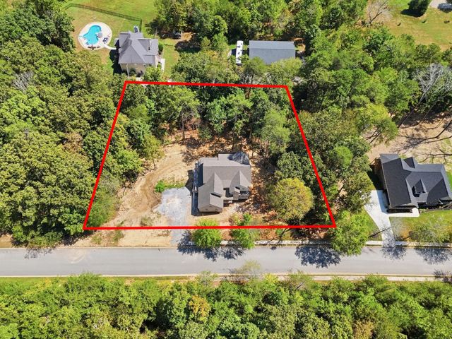 12658 Emerald Bay Drive, Soddy Daisy, TN 37379