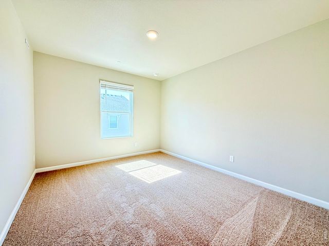 191 Robin Rd, Johnstown, CO 80534