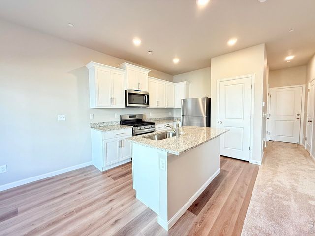 191 Robin Rd, Johnstown, CO 80534