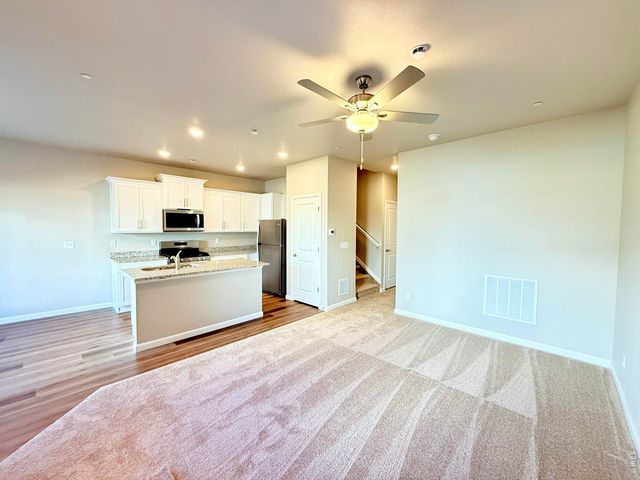 191 Robin Rd, Johnstown, CO 80534