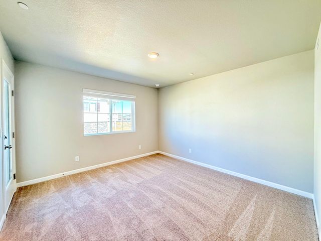 191 Robin Rd, Johnstown, CO 80534