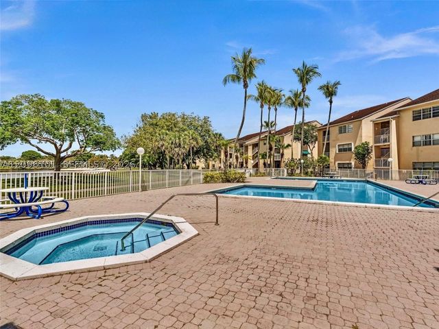 15295 SW 106th Ln 703, Miami, FL 33196