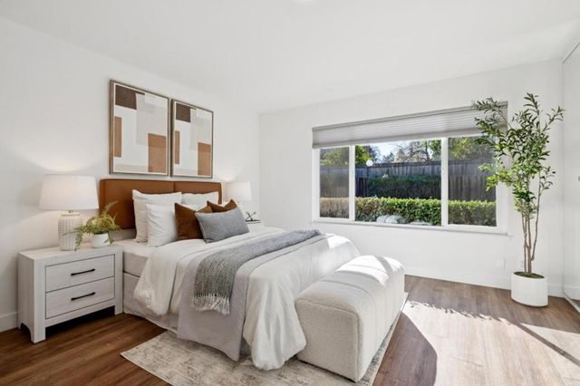 17 Cassandra Way, Mountain View, CA 94043