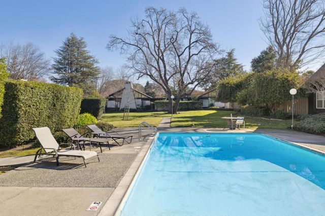 17 Cassandra Way, Mountain View, CA 94043