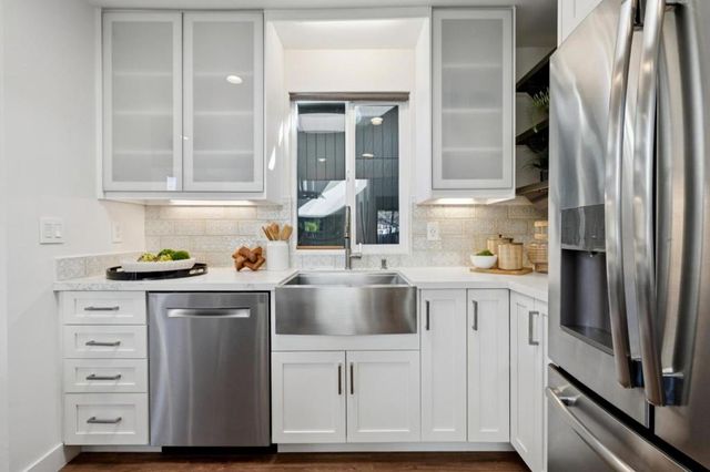 17 Cassandra Way, Mountain View, CA 94043