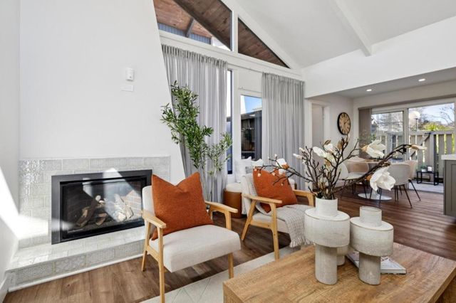 17 Cassandra Way, Mountain View, CA 94043