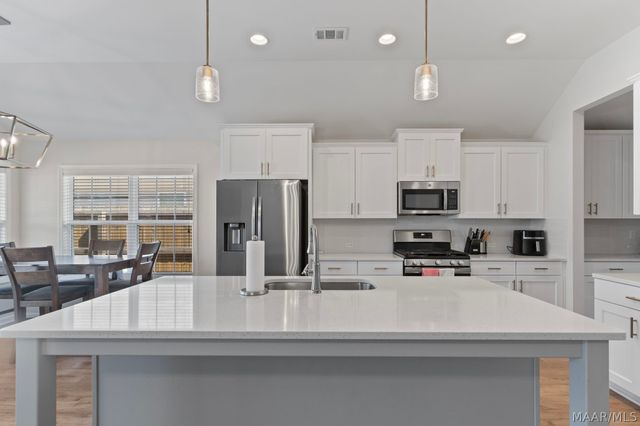 10805 Blackwater Court, Montgomery, AL 36117