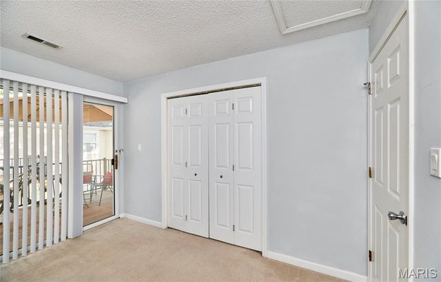 9045 N Swan Circle, Brentwood, MO 63144