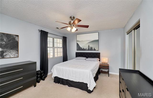 9045 N Swan Circle, Brentwood, MO 63144