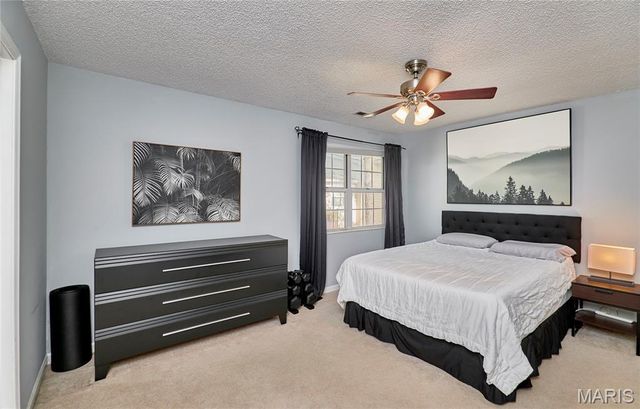 9045 N Swan Circle, Brentwood, MO 63144