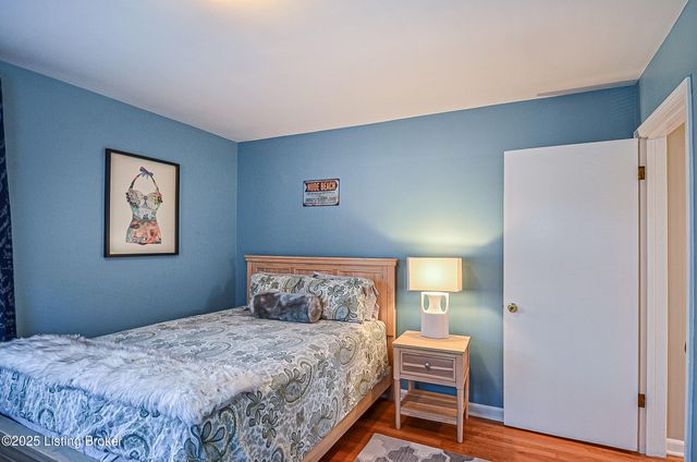 1723 Deer Park Ave, Louisville, KY 40205