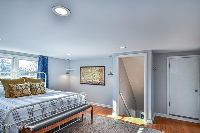 1723 Deer Park Ave, Louisville, KY 40205